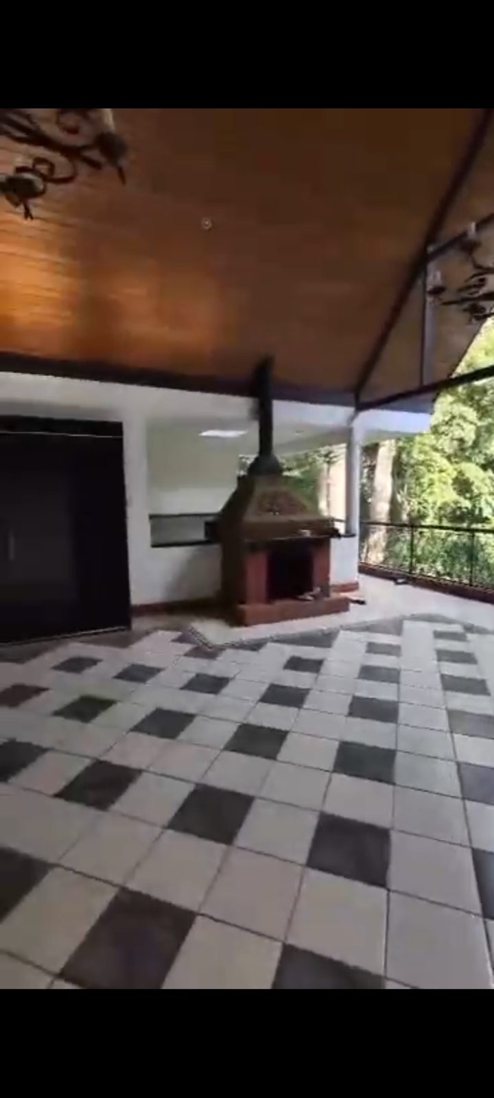 Elegant 1-Acre Spring Valley Mansion with Guest House in Spring Valley