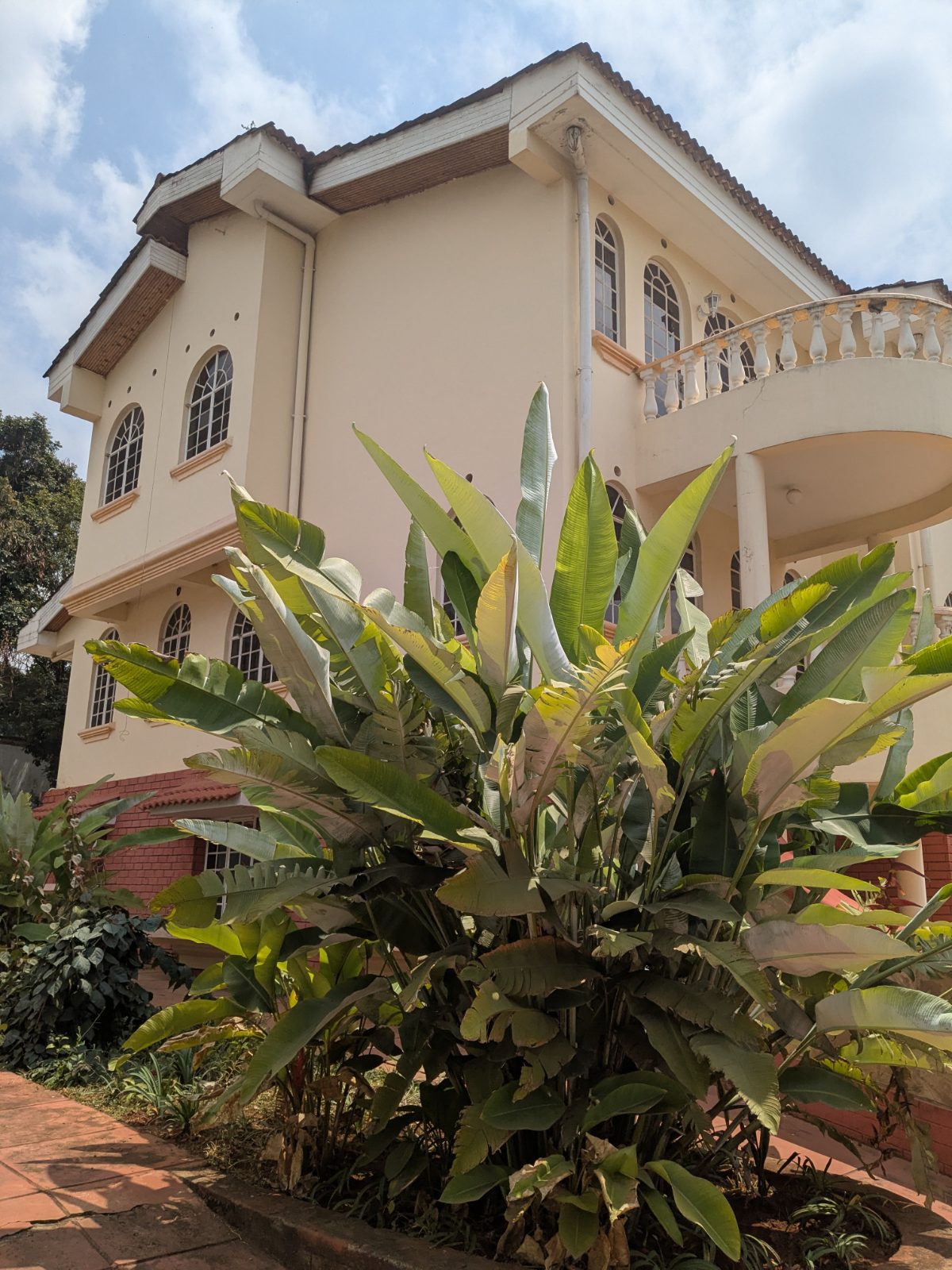Grand 6-Bedroom Mansion on 1 Acre in Loresho Gated Community – KSh 170 Million