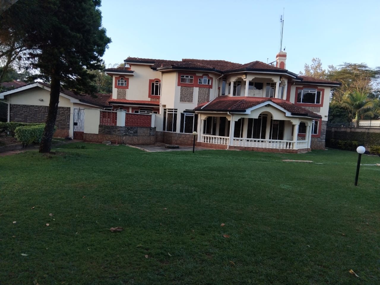 Elegant 5-Bedroom All-En-Suite Residence with DSQ in Runda