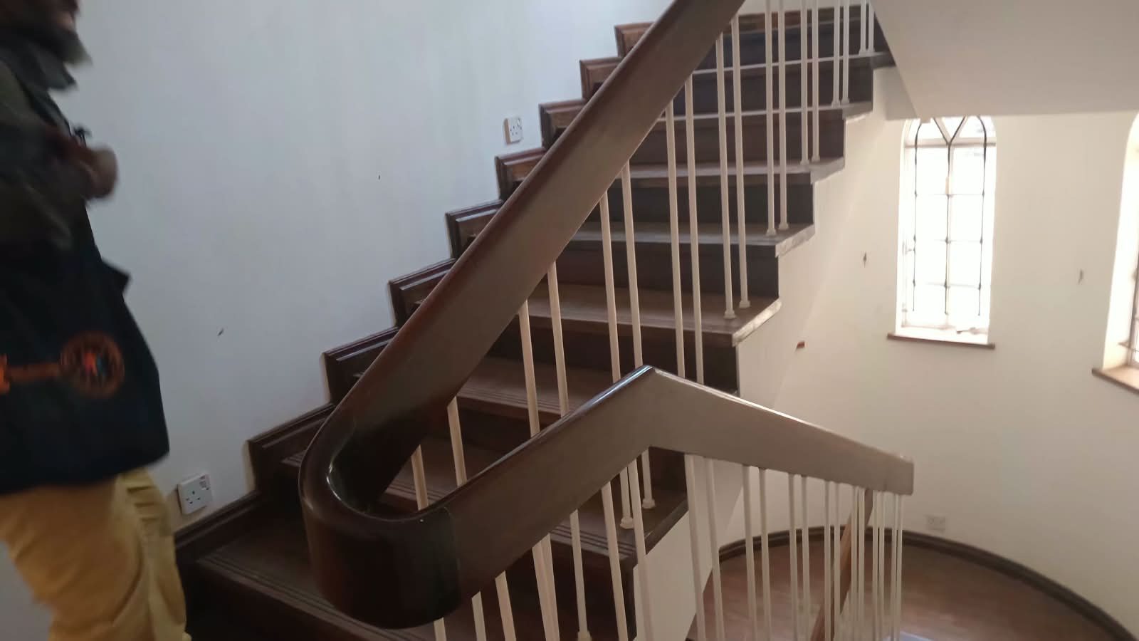 Grand 6-Bedroom Mansion on 1 Acre in Loresho Gated Community – KSh 170 Million